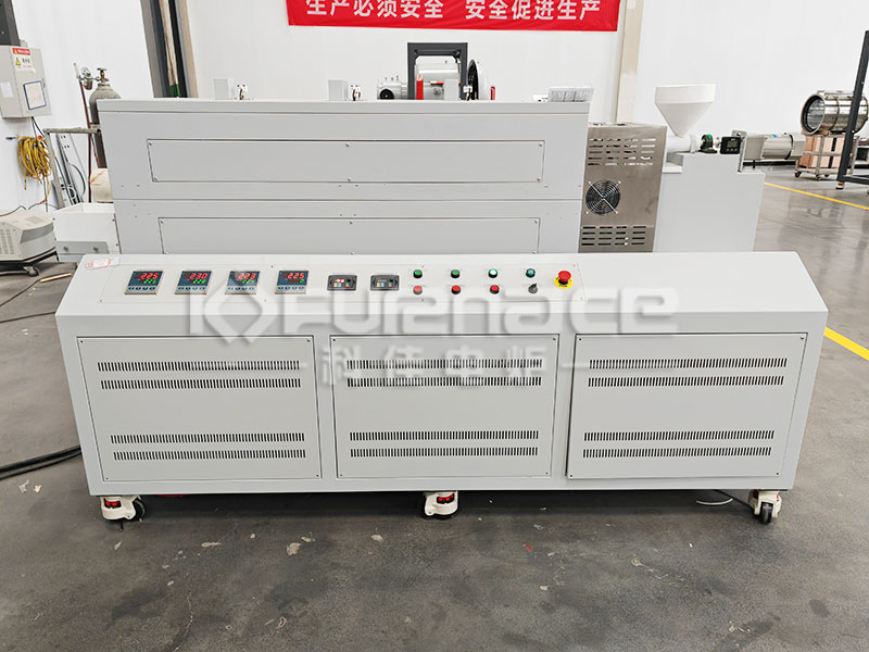 特殊材料料斗三温区旋转管式炉实拍图