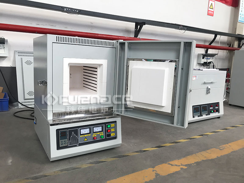 比较常用的定制带烟筒箱式马弗炉